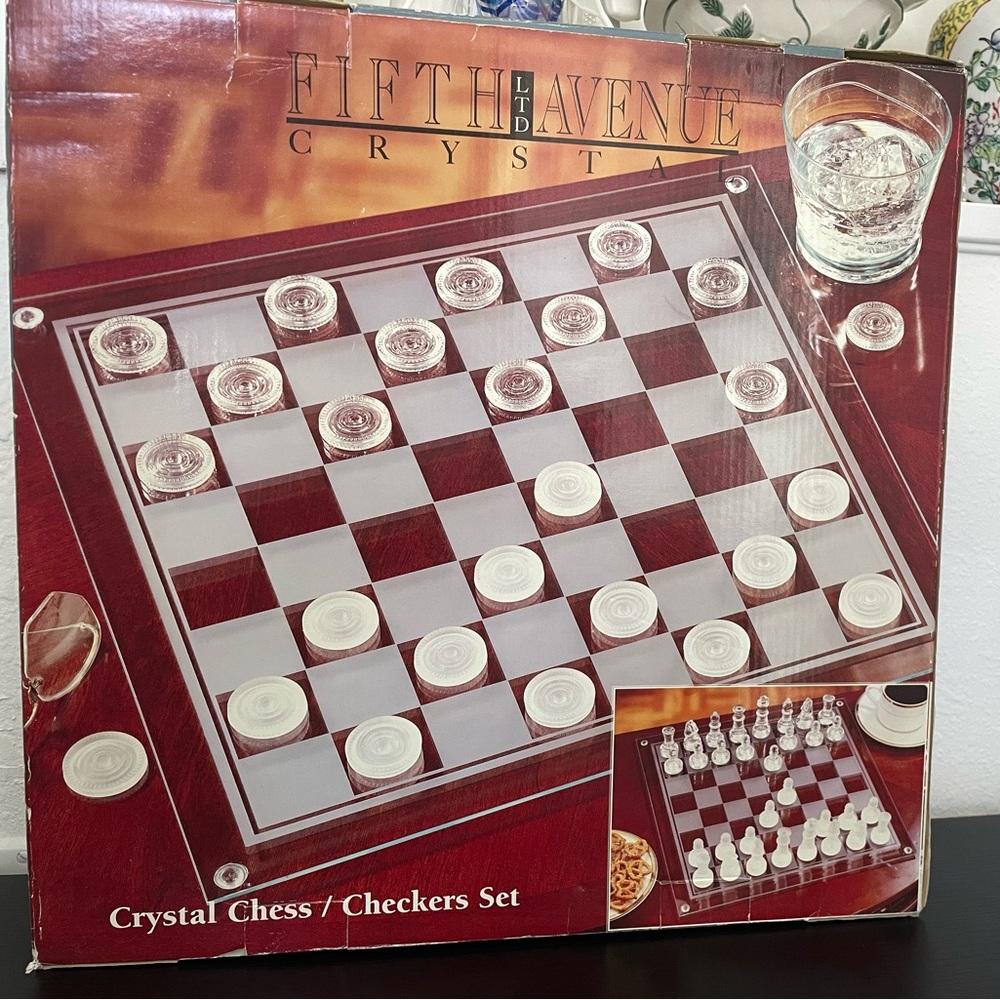 Vintage Fifth Avenue Crystal Chess & Checkers Set Brand New in Opened Box - Picture 2 of 5